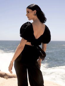 Sustainable Zany Top | Solid Noir