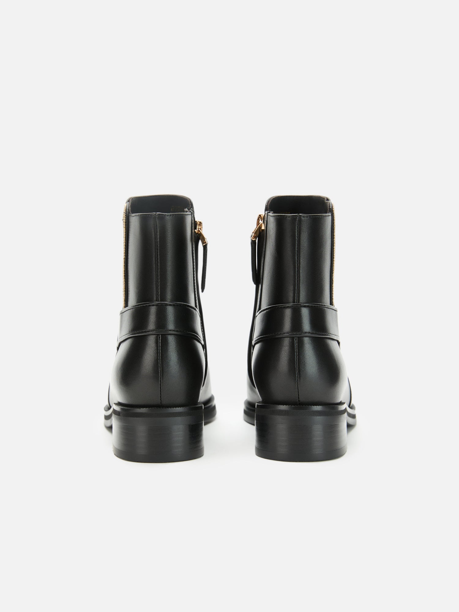 Elegant Minimalist Boot | Black