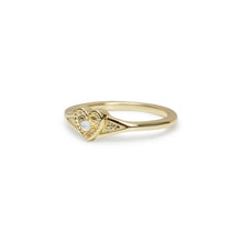 The Dainty Pearl Heart Heirloom Ring | 18KT Gold Vermeil