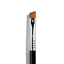 Line Perfector Brush | E68