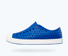 Side view of a Native Shoes Adults Jefferson | Victoria Blue/ Shell White Footwear