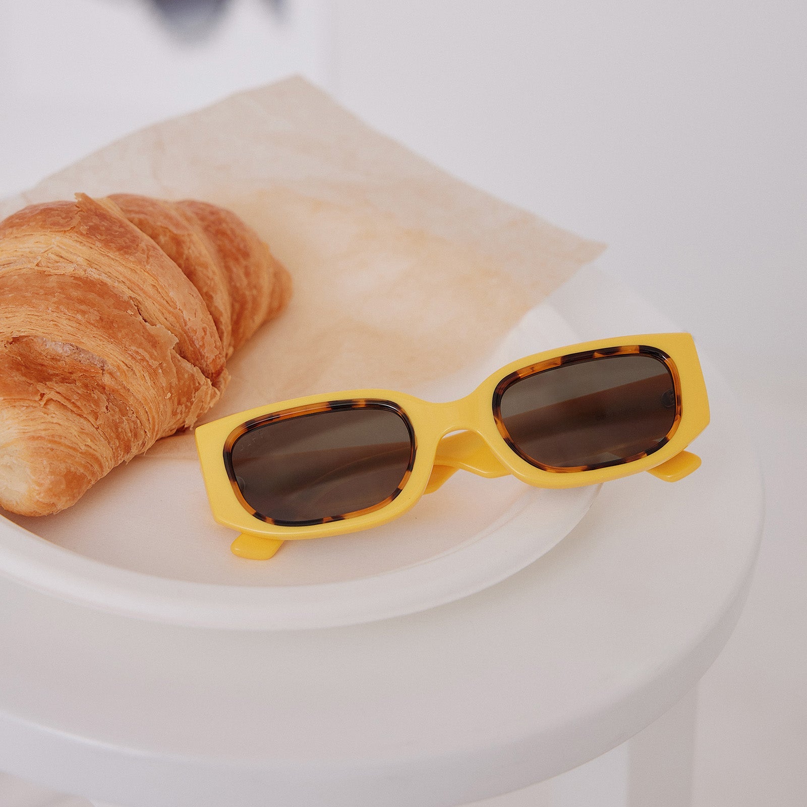 Unisex | Julien Low Profile Sunglasses | Citron | Tortoise/Chic Grey Lenses