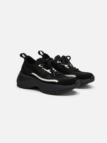 Sneaker | Black