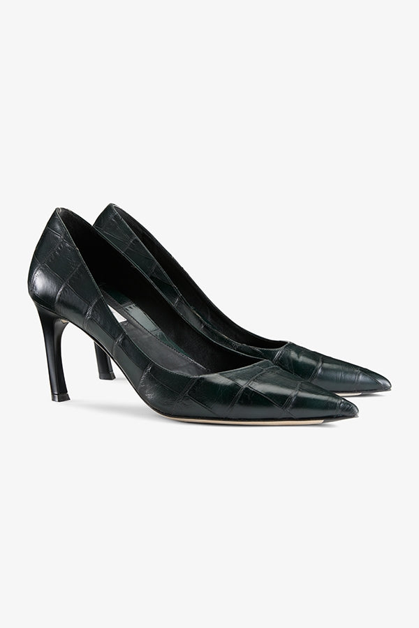 still image of the ginger pump in green croc | Still | Exclude