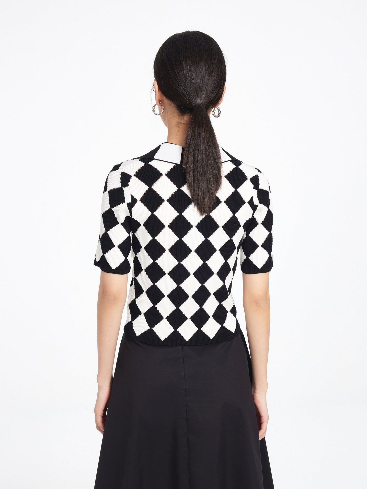 Rhombic Pattern Knit Sweater | Black