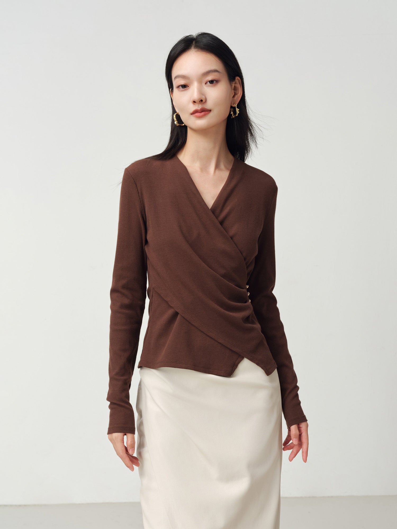 V-Neck Slim-Fit Slimming Top | Brown