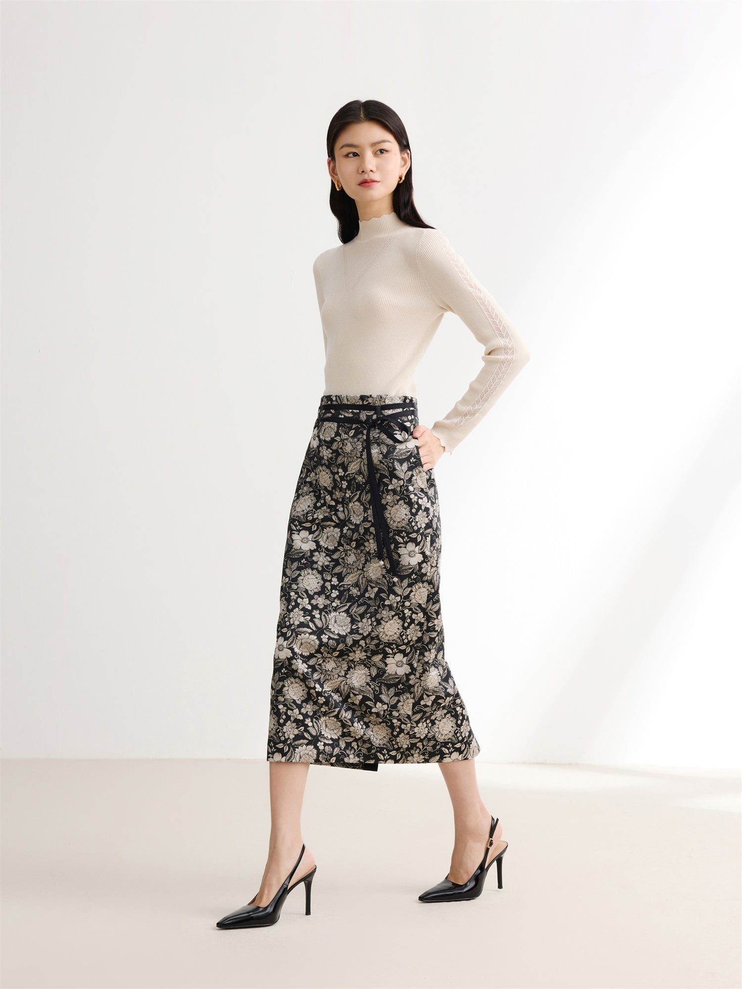 Tie Belt Skirt | Black Floral