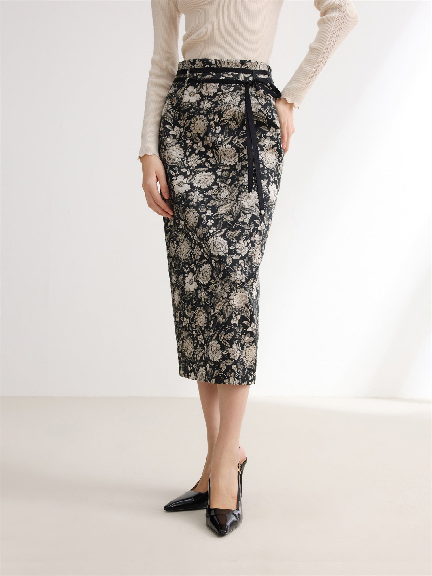 Tie Belt Skirt | Black Floral