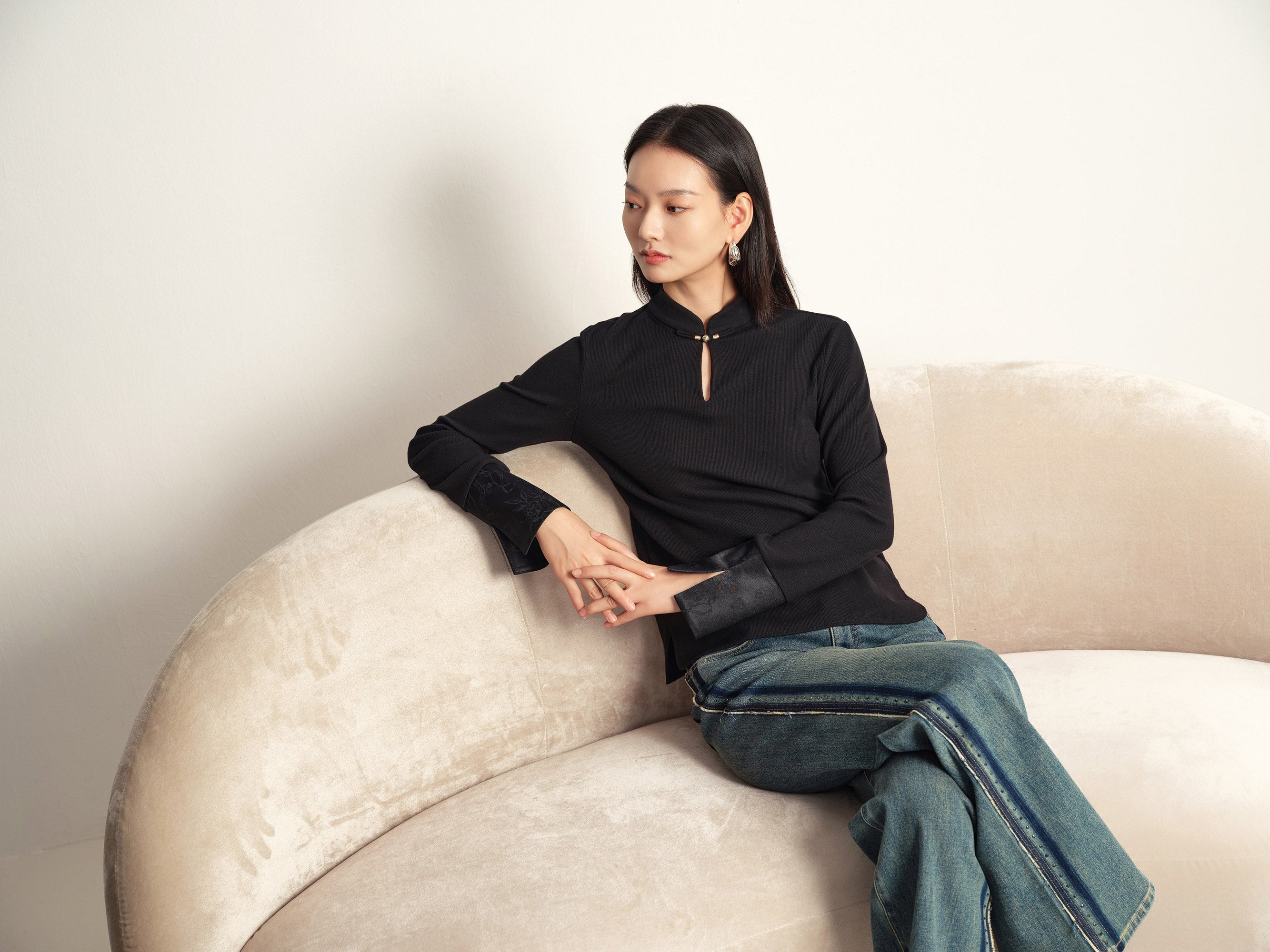 Mandarin Collar Long-Sleeve Top | Black