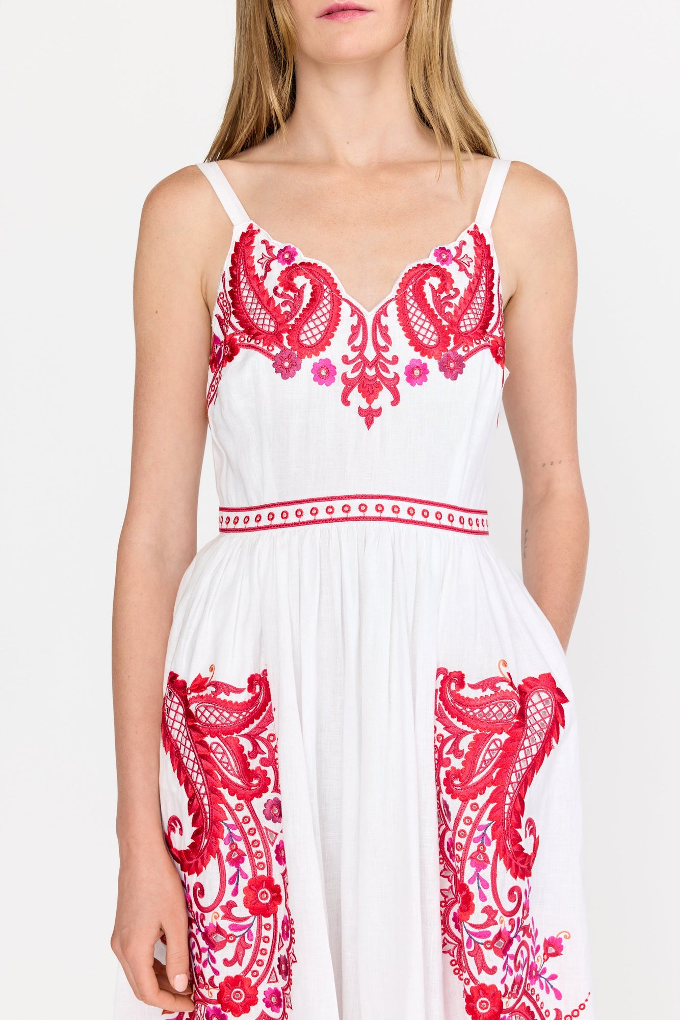 Holly Dress | White Rosaria