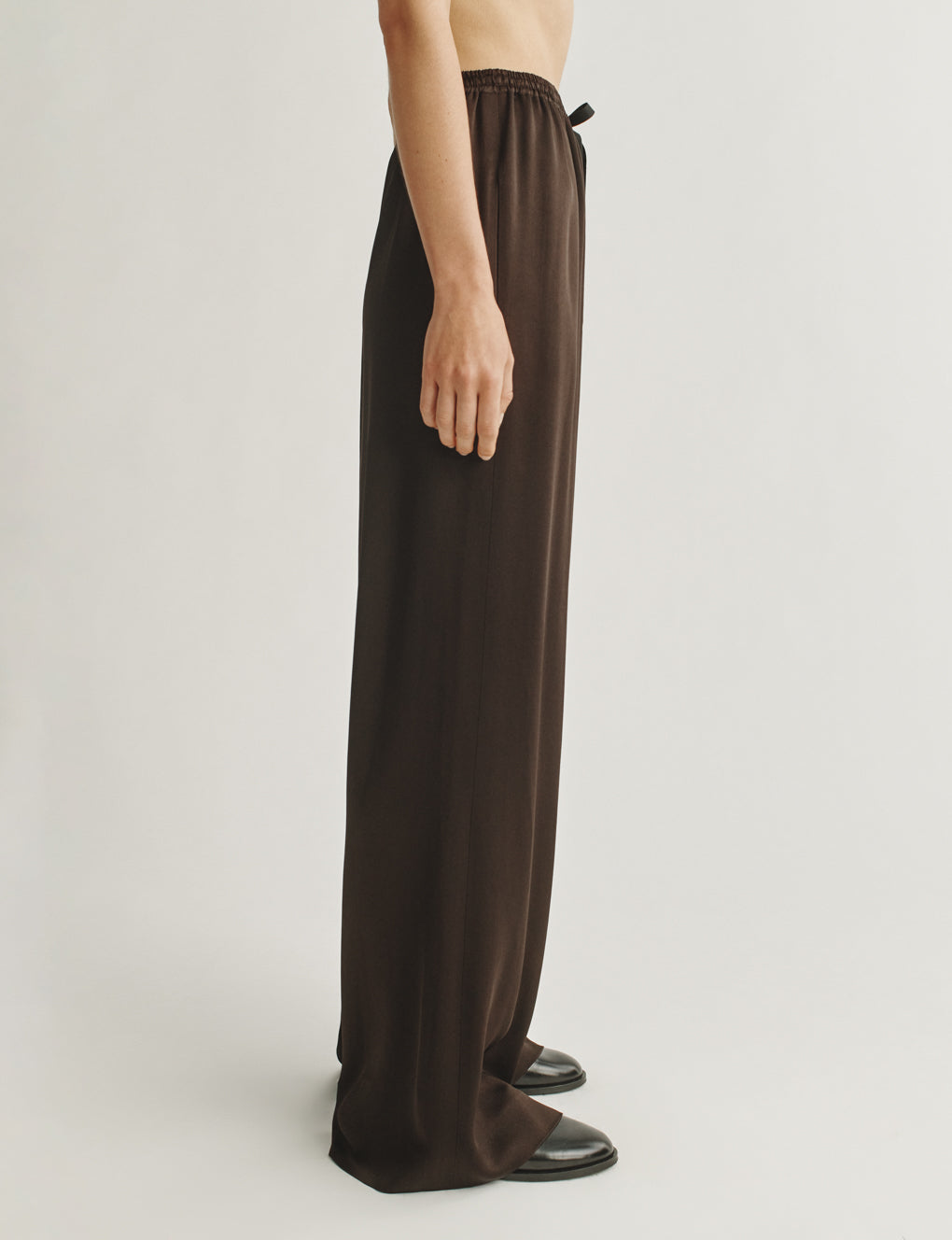 Womens | The Slouch Pants in Crepe-back Satin | Espresso
