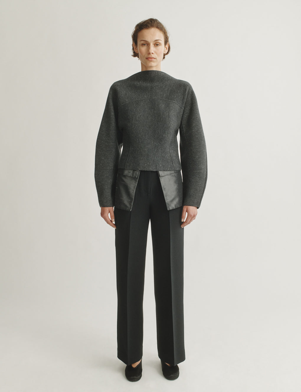 Womens | The Enzo Sweater in Wool-Silk Melange | Anthracite