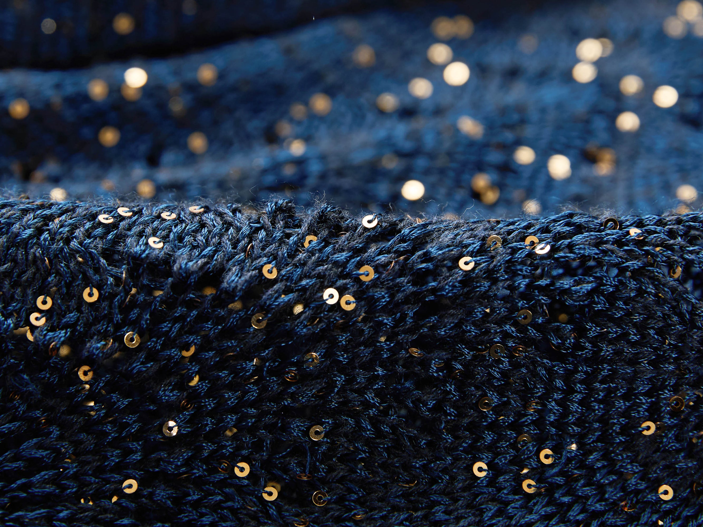 Sequin Embroidery Designer Cropped Knit Top | Navy