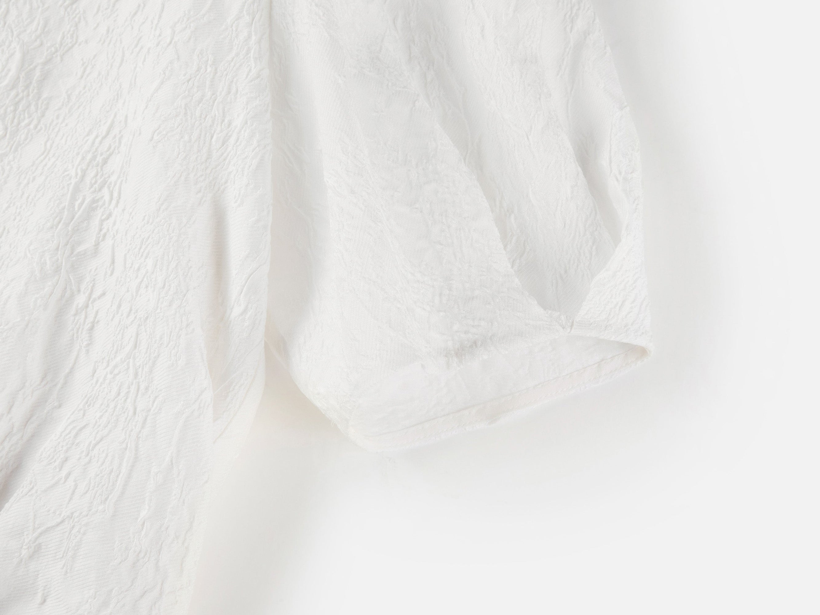 Mulberry Silk V-Neck Jacquard Jacket | White