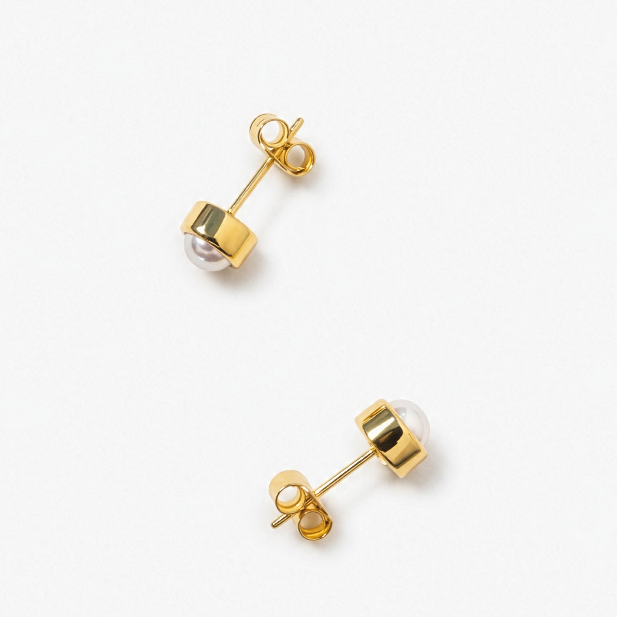 June Earrings | 18K Gold Plated on Sterling Silver | Freshwater Pearl