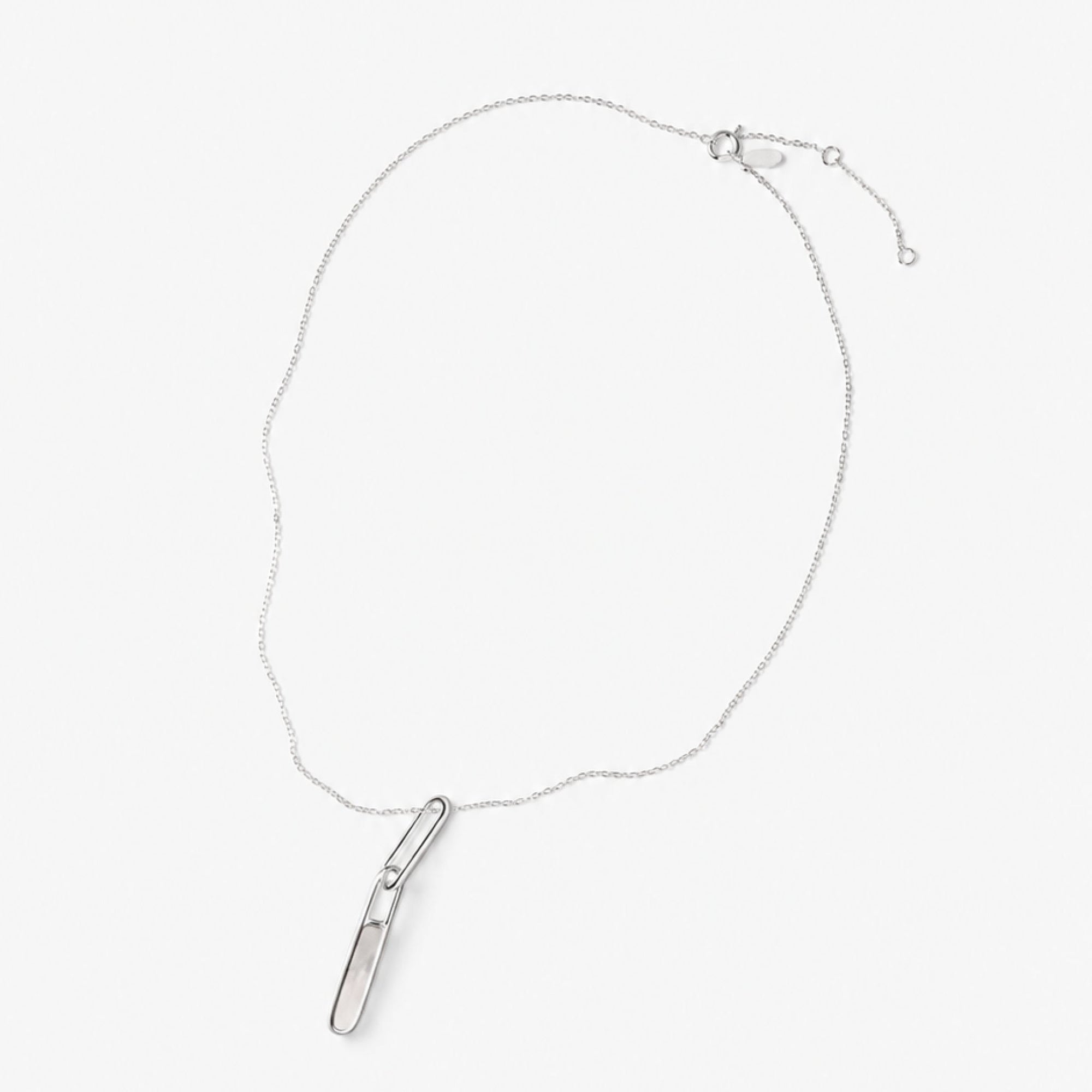 Reen Necklace | Sterling Silver | Mother of Pearl