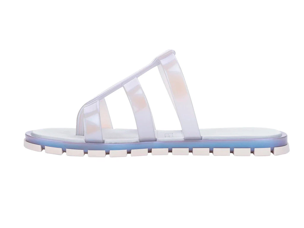 Path Slide | Pearlish Blue/White