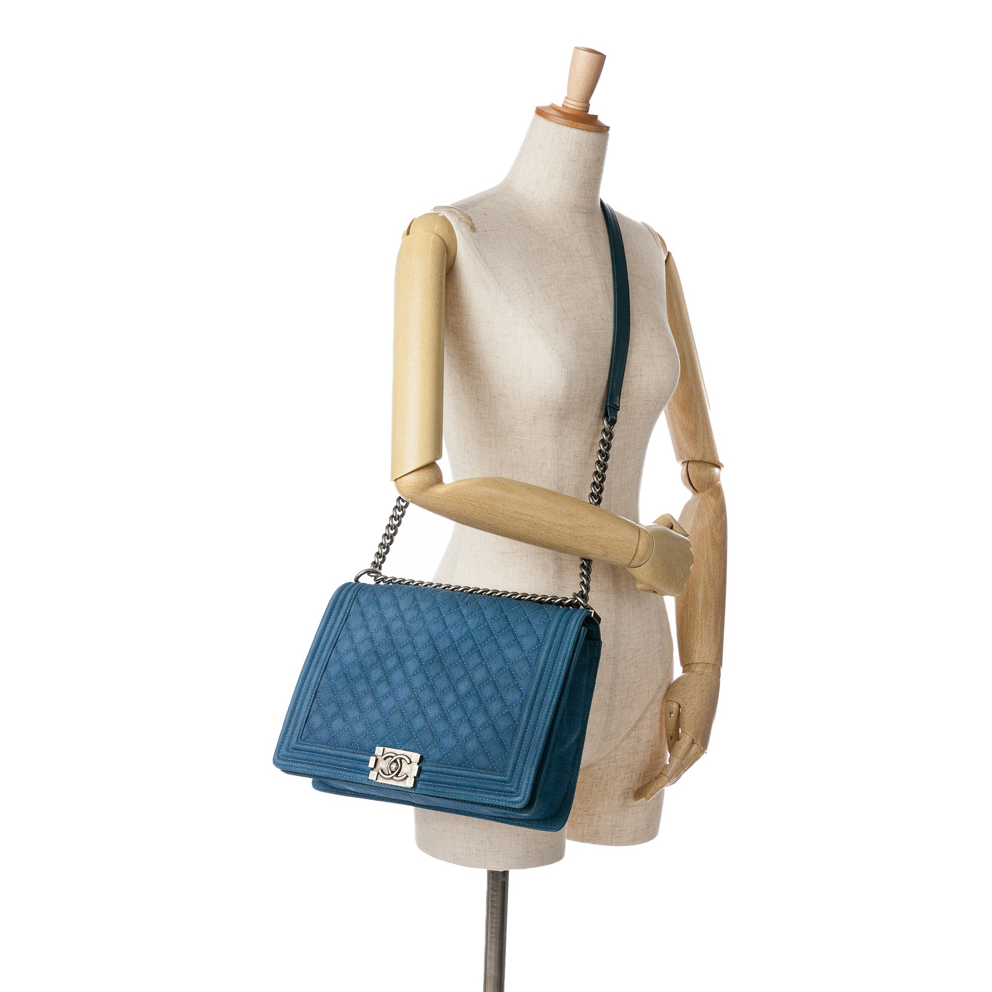 Chanel | Pre-Owned Large Quilted Denim Boy Flap | Blue/Denim