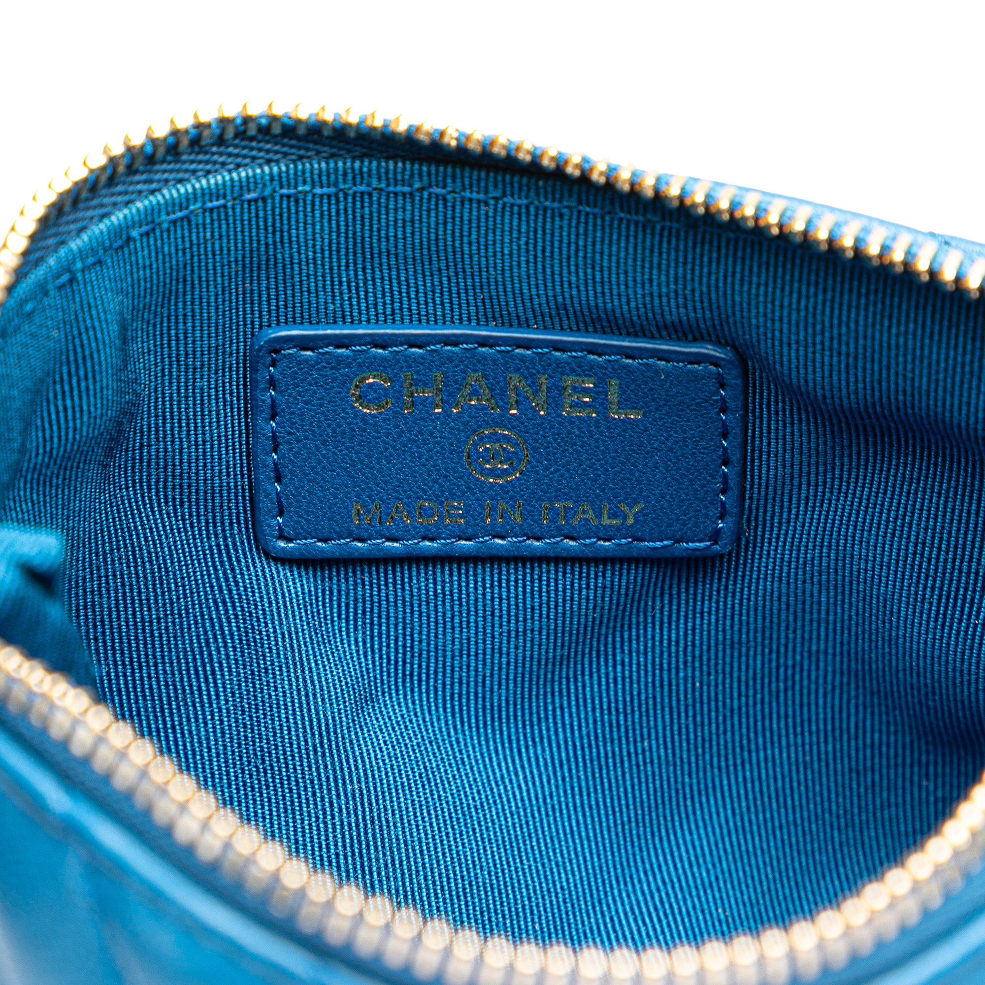 Chanel | Pre-Owned Chevron Lambskin O Case Pouch | Blue