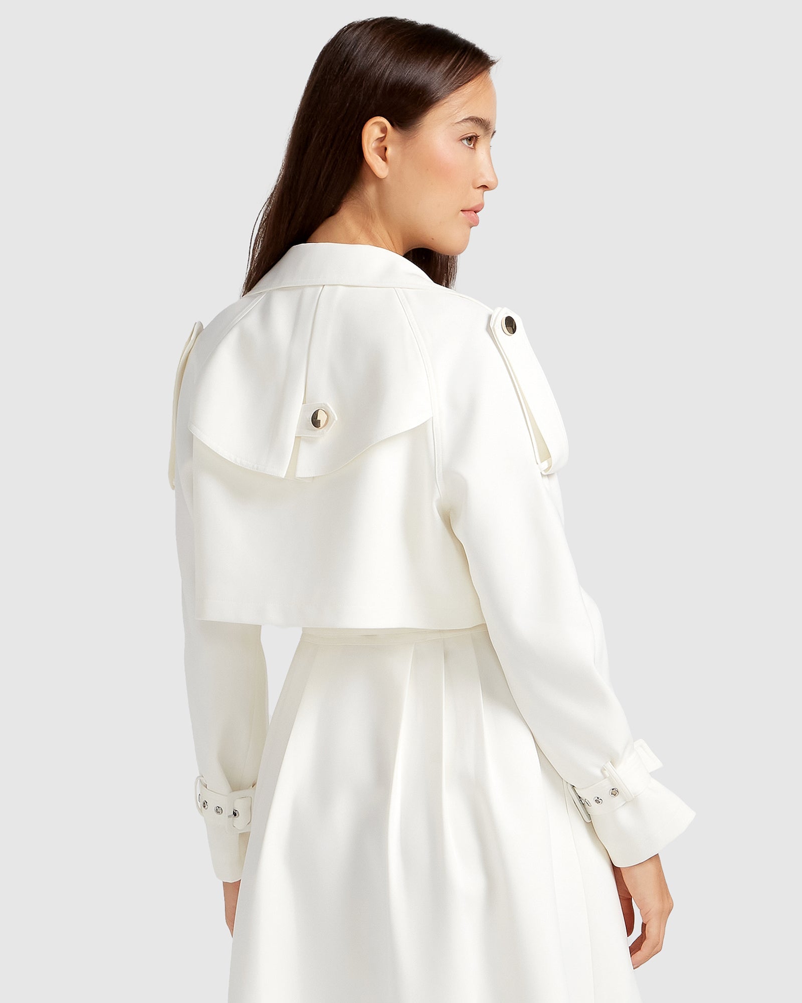 3_Manhattan_Cropped_Trench_Off_White_Back_.jpg