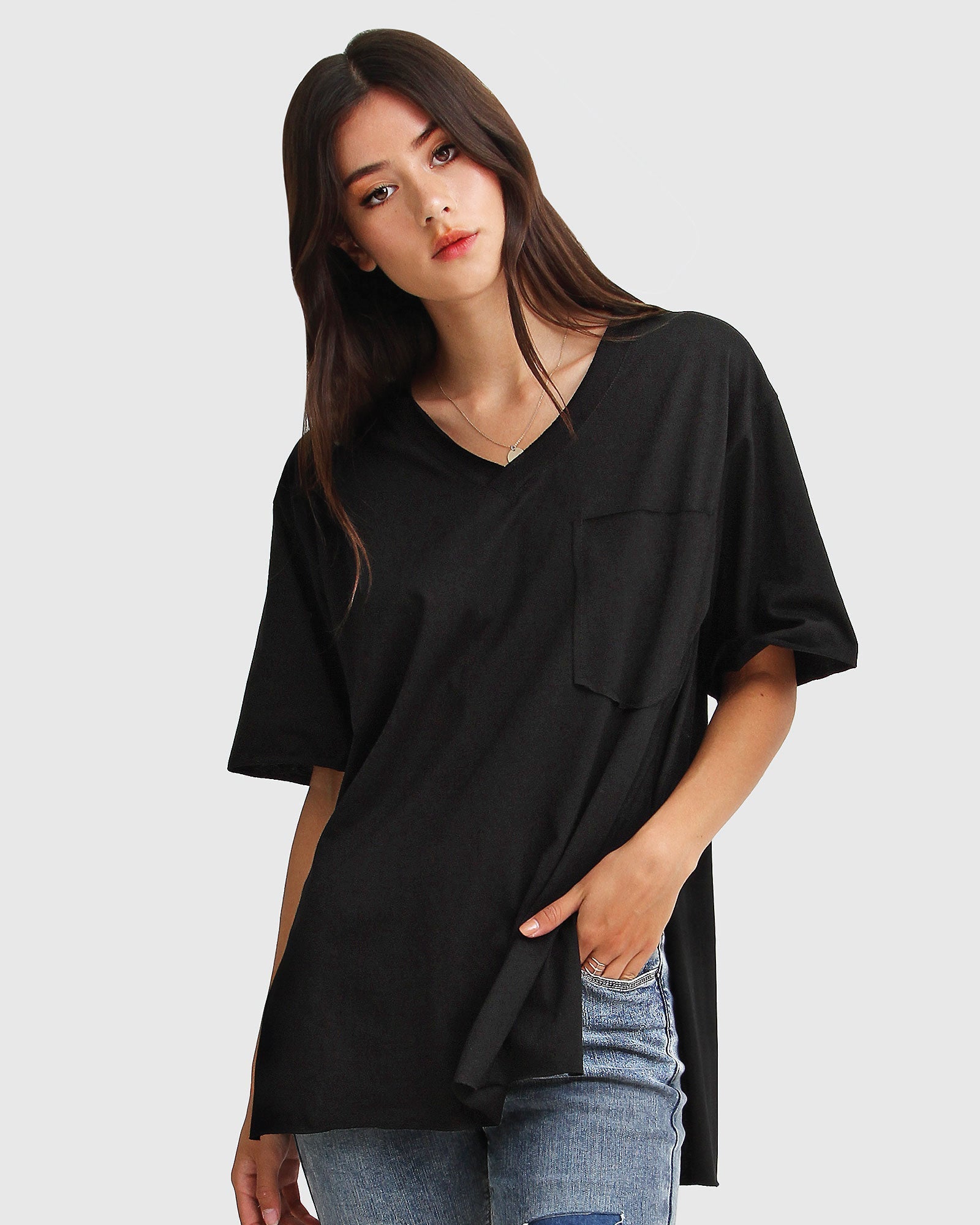 4-brave-soul-black-oversized-tee-front-untied_fabb7891-506e-4334-acd6-b6eae8dbcb84.jpg