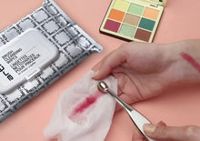 Brush Cleaning Wipes | White