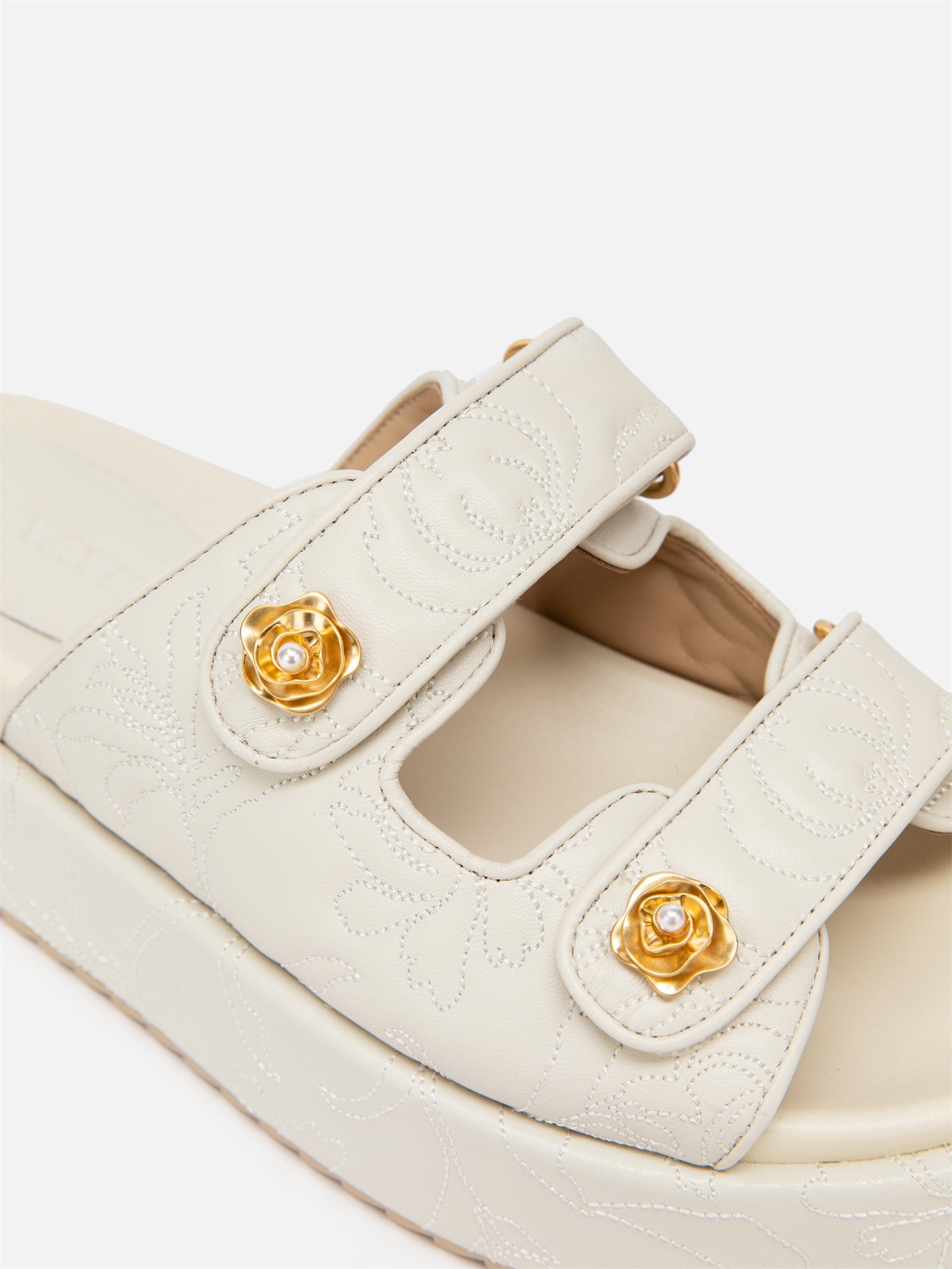 Sandal | White