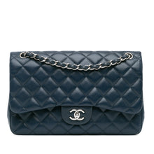 Chanel | Pre-Owned Jumbo Classic Caviar Double Flap | Blue