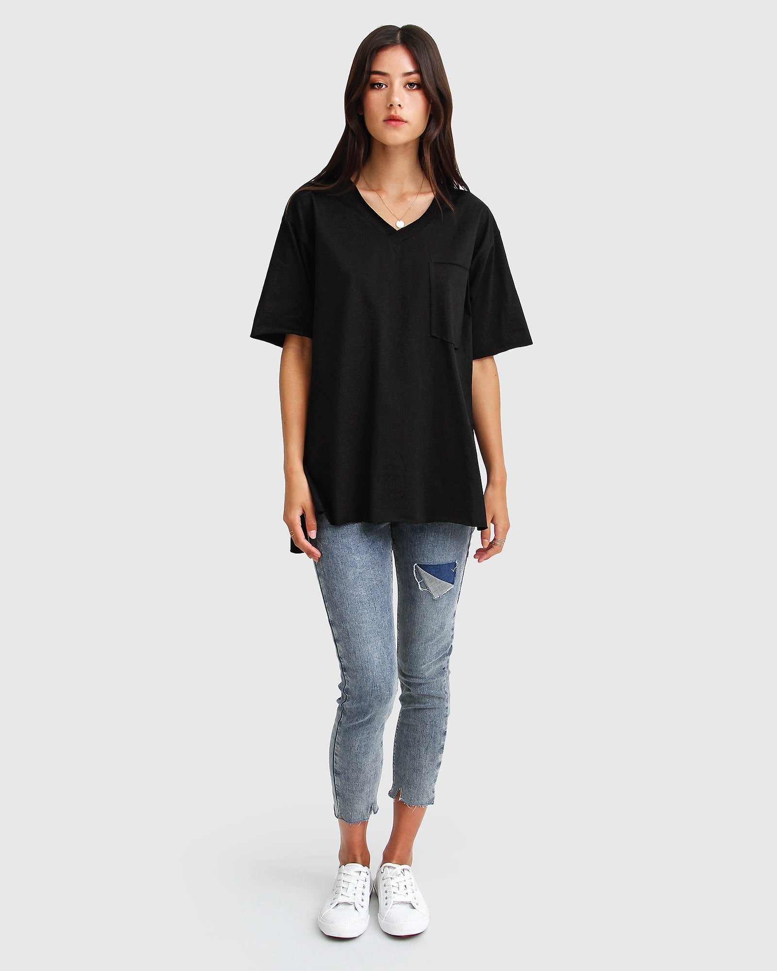 5-brave-soul-black-oversized-tee-full-body_6bf78d90-7864-4db0-be2f-afc5bcfa5539.jpg