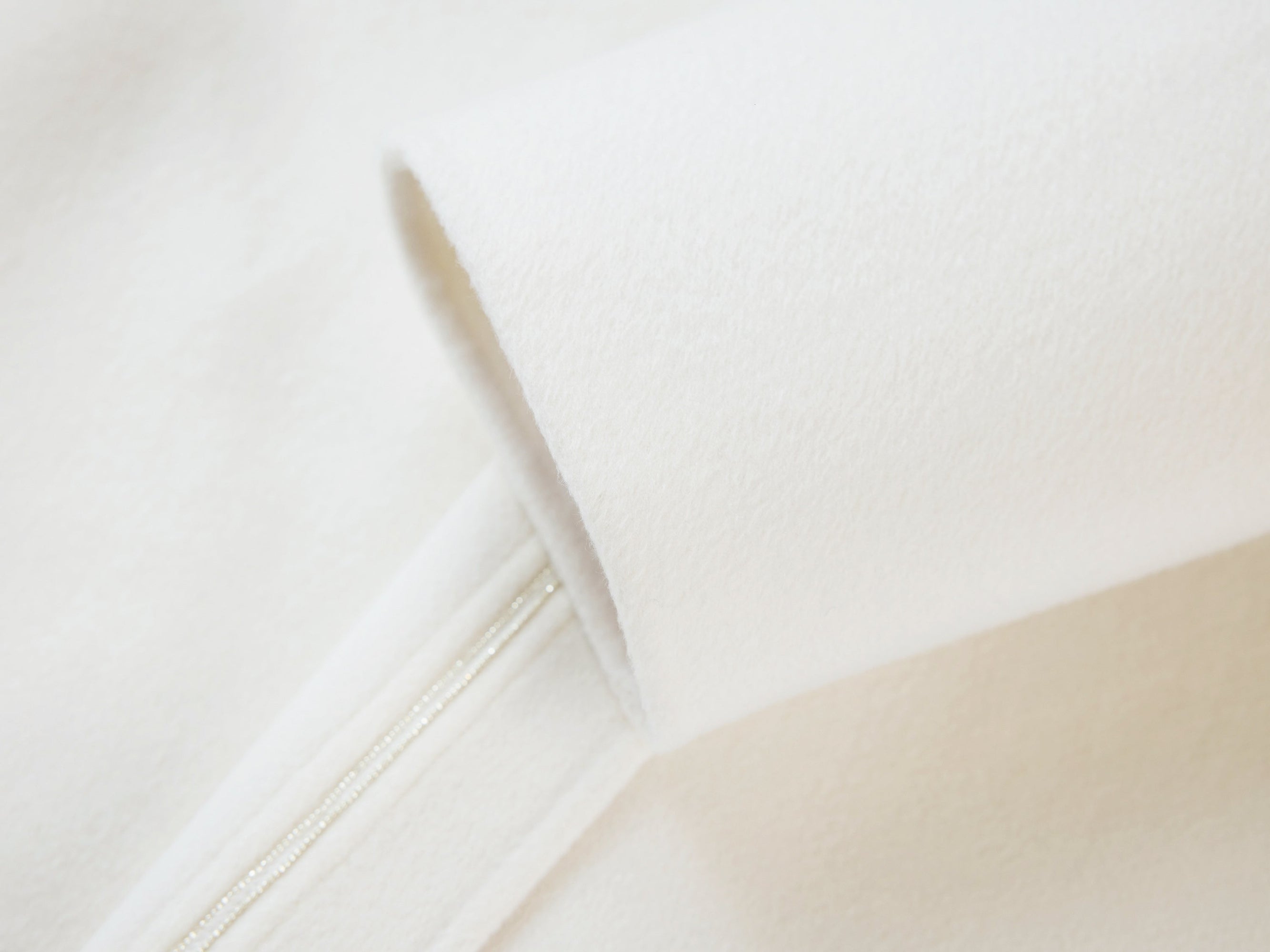 Thin-Strap Cashmere Coat | White