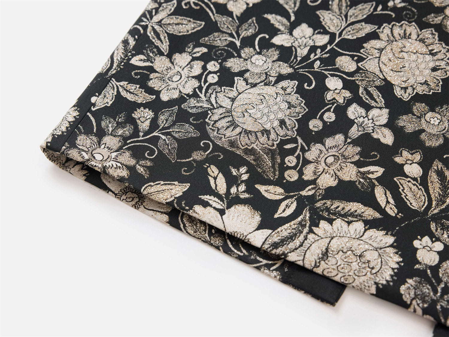 Tie Belt Skirt | Black Floral