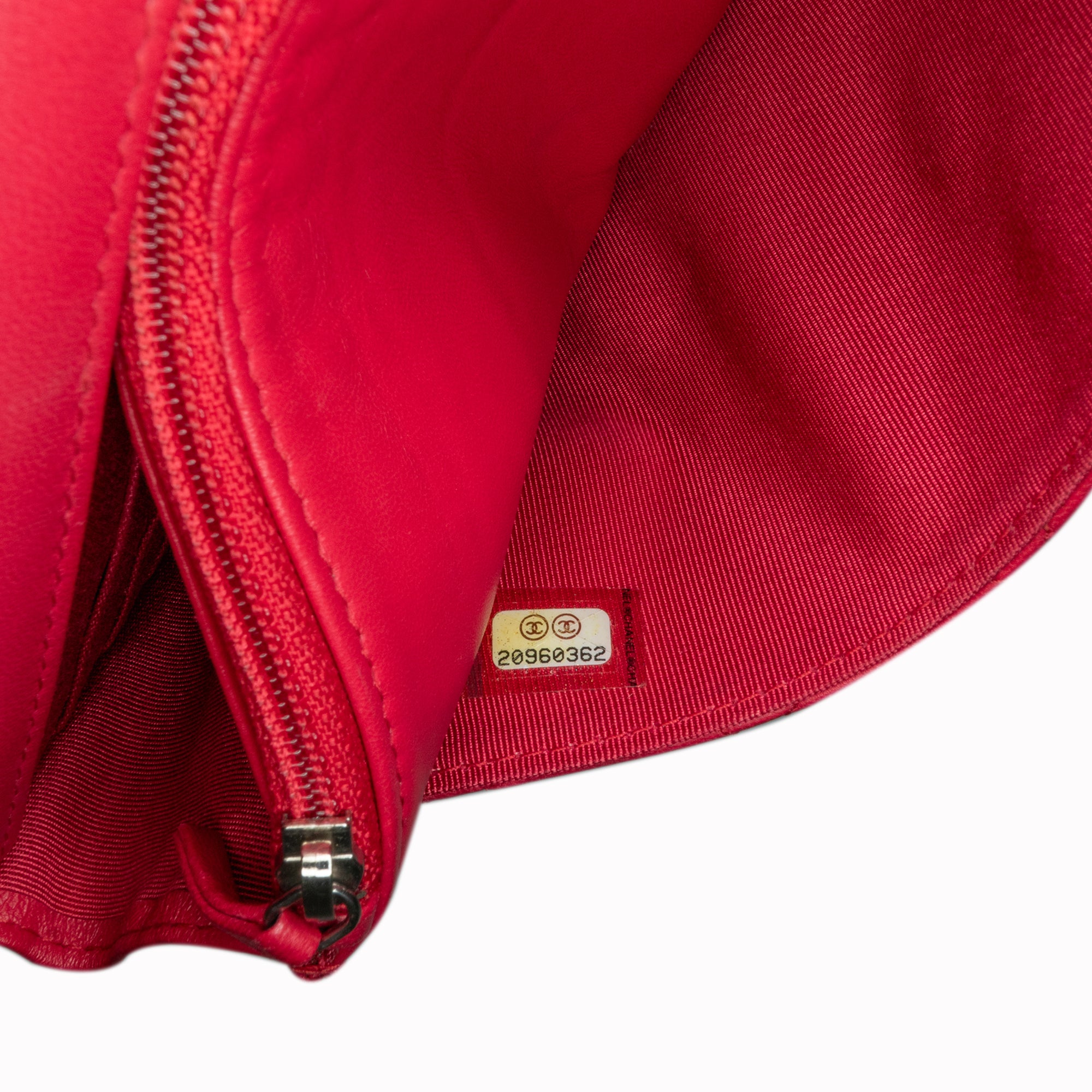 Chanel | Pre-Owned Classic Lambskin Wallet on Chain | Pink/Dark Pink