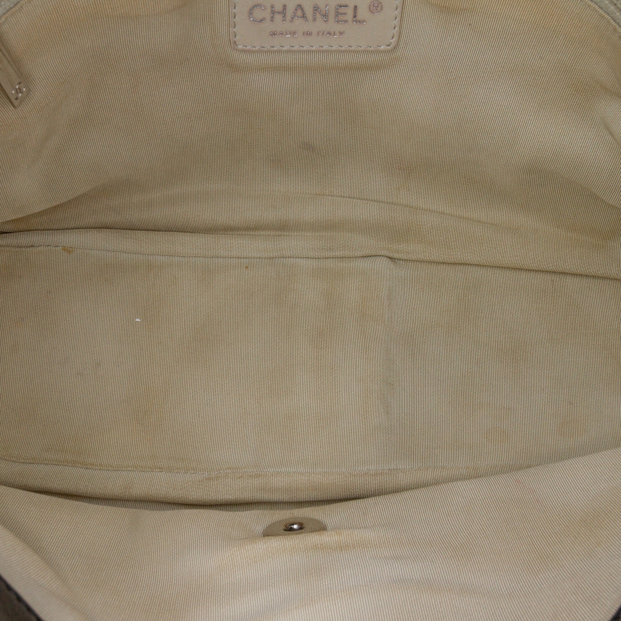 Chanel | Pre-Owned Jumbo Calfskin Canebiers Net Flap | Black