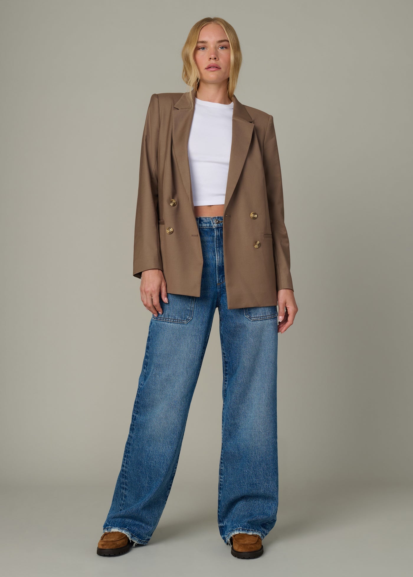 The Harlowe Double Pocket Jean in Glorious – stylish and comfortable wide leg jeans for women.