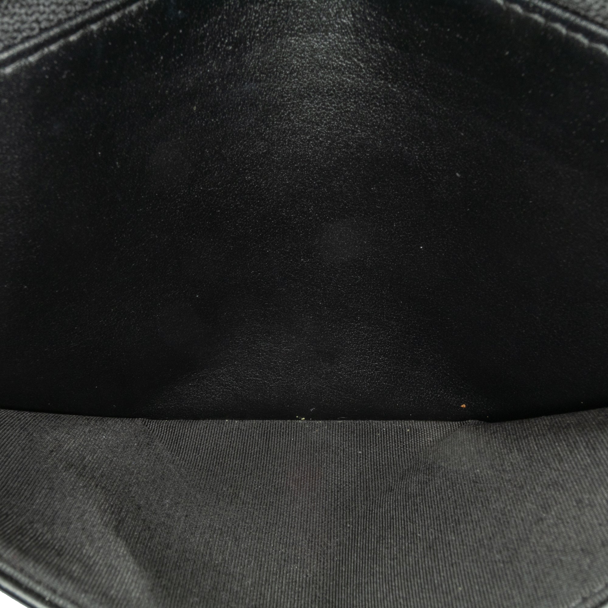 Chanel | Pre-Owned Chevron Lambskin Button Wallet On Chain | Black