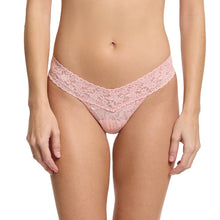 Signature Lace Low Rise Thong | Pretty In Peach (Pink)