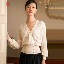 V-Neck Shirt | White