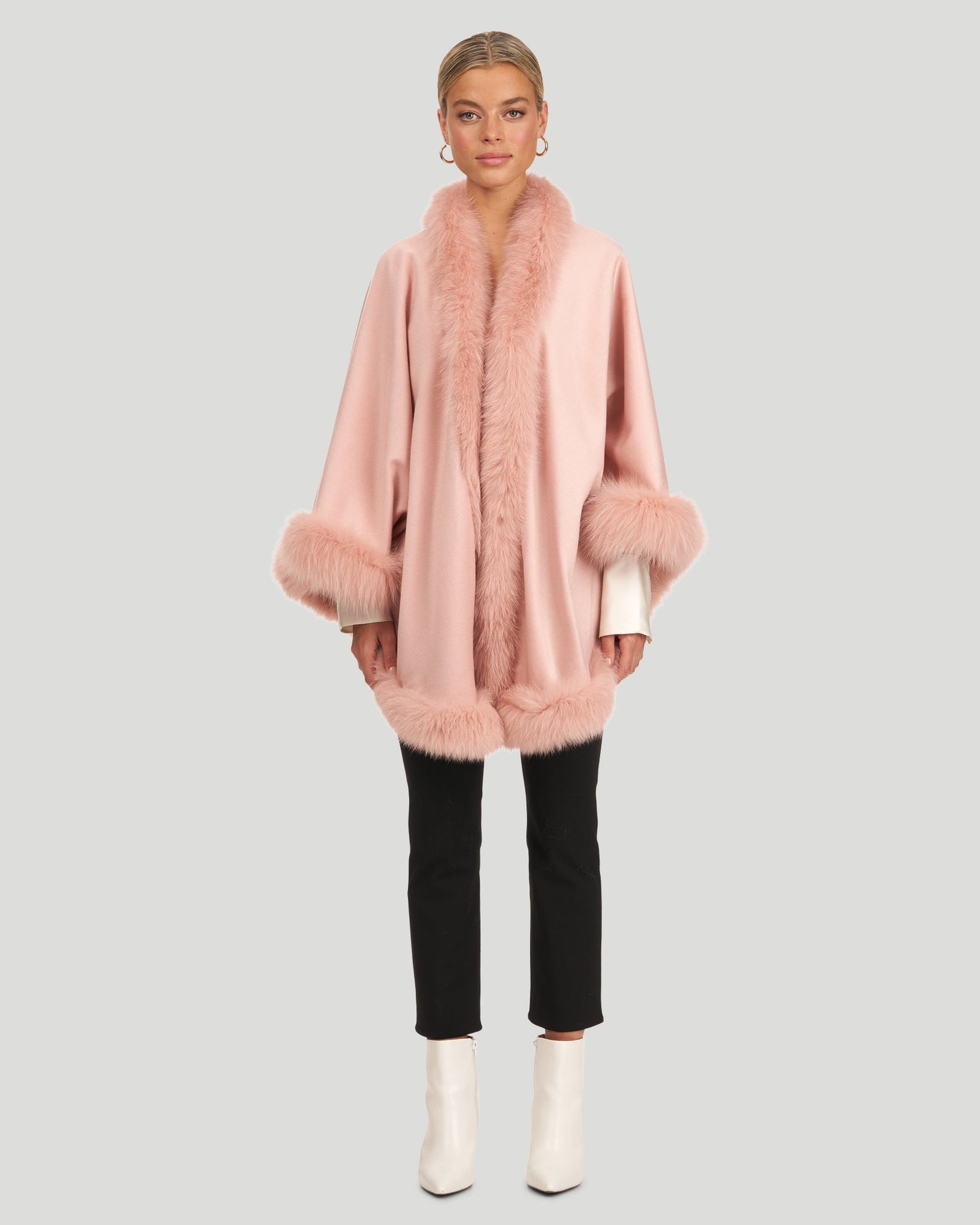 Cashmere Capelet With Fox Trim | Women | Light Pink