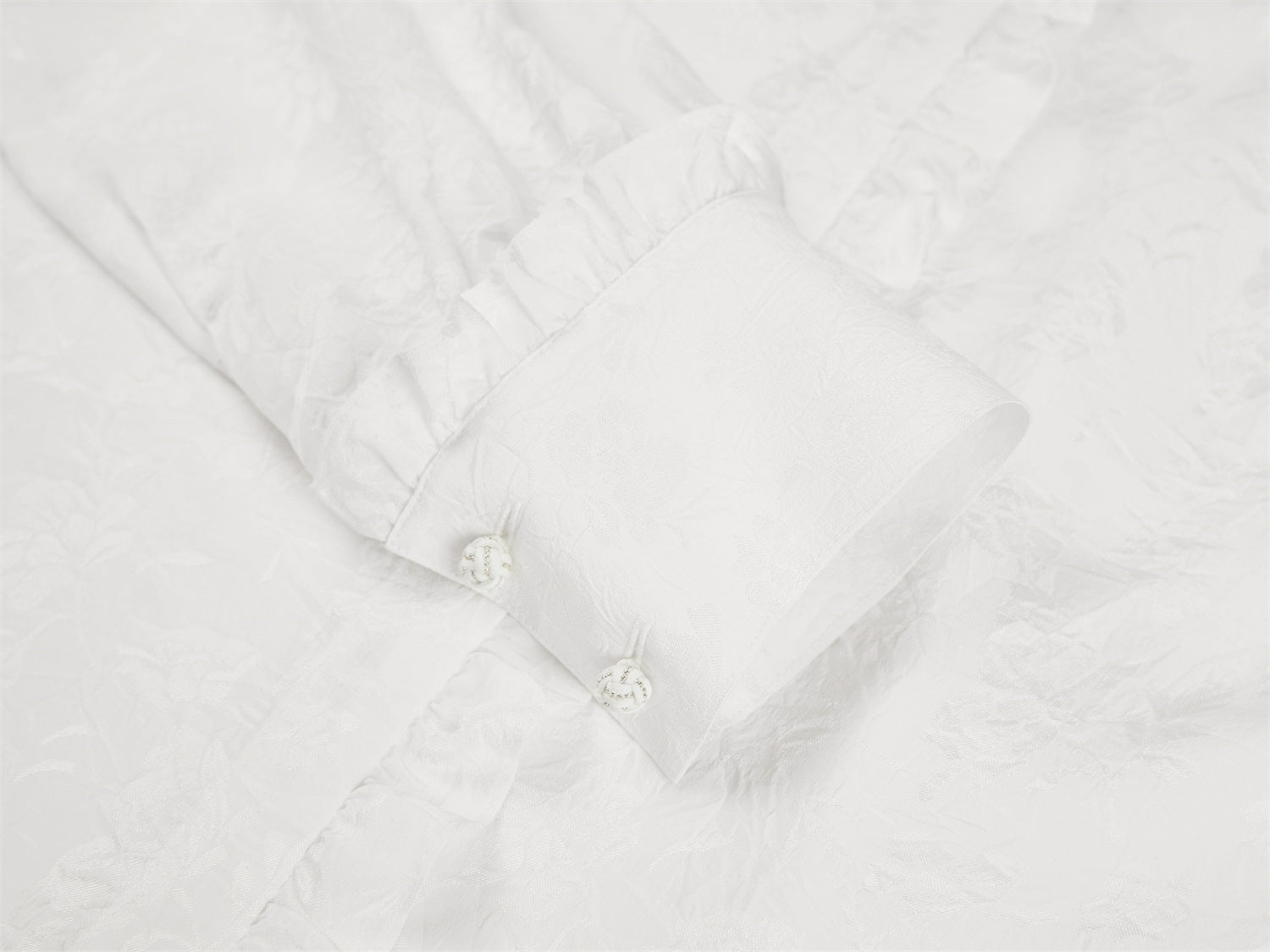 Emphasized Silk Placket Shirt | White