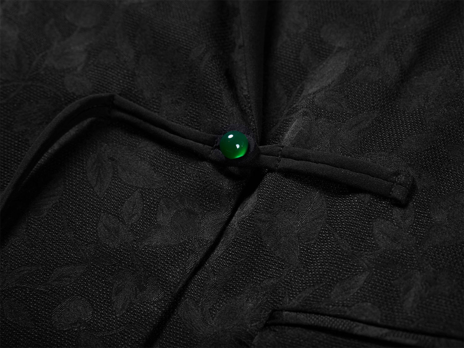 Silk Relaxed-Fit Blazer | Black