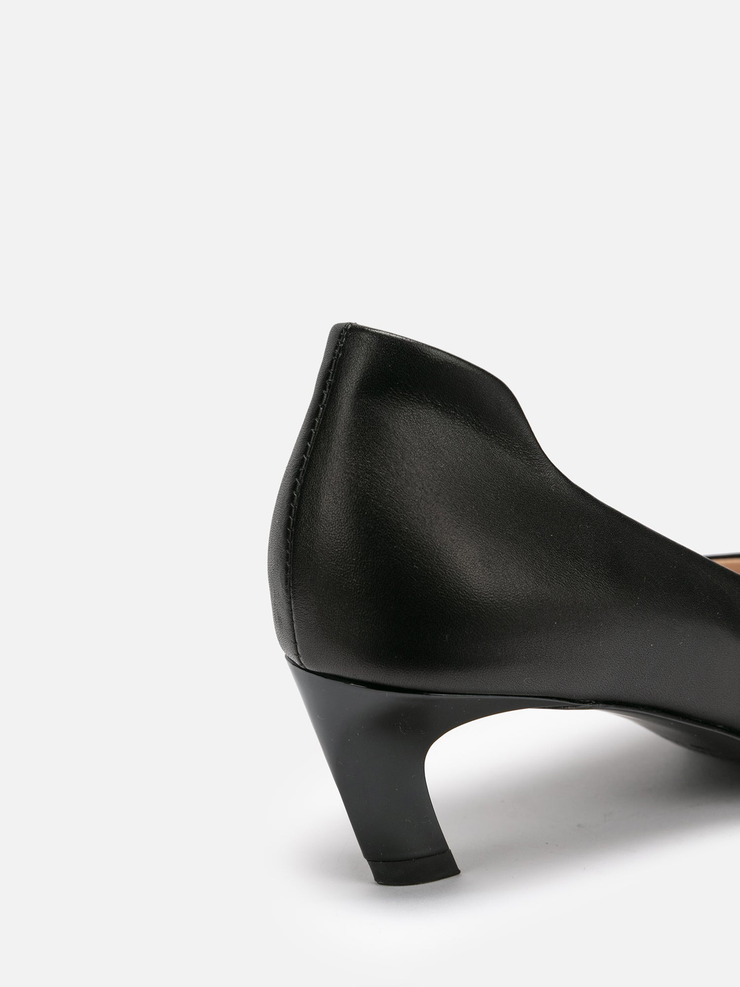 Chinese-Style Decorative Buckle High Heels | Black