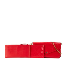 Louis Vuitton | Pre-Owned Monogram Vernis Pochette Felicie | Red