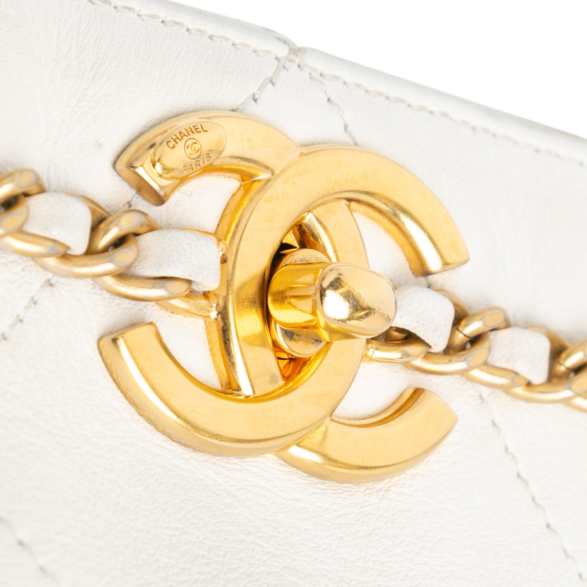 Chanel | Pre-Owned Quilted Calfskin CC Lock Chain Shopping Tote | White/Ivory