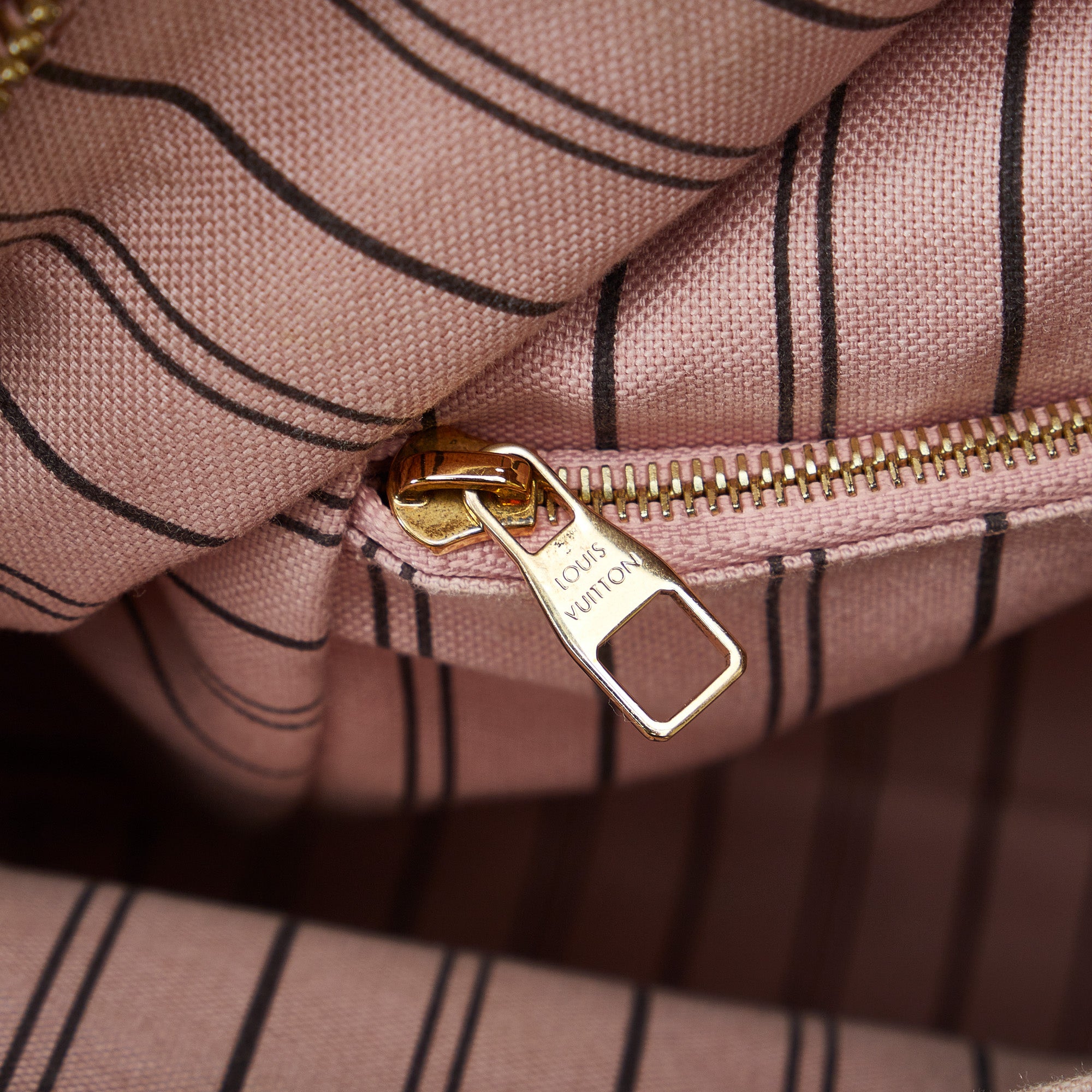 Louis Vuitton | Pre-Owned Monogram Empreinte Sorbonne | Pink/Light Pink