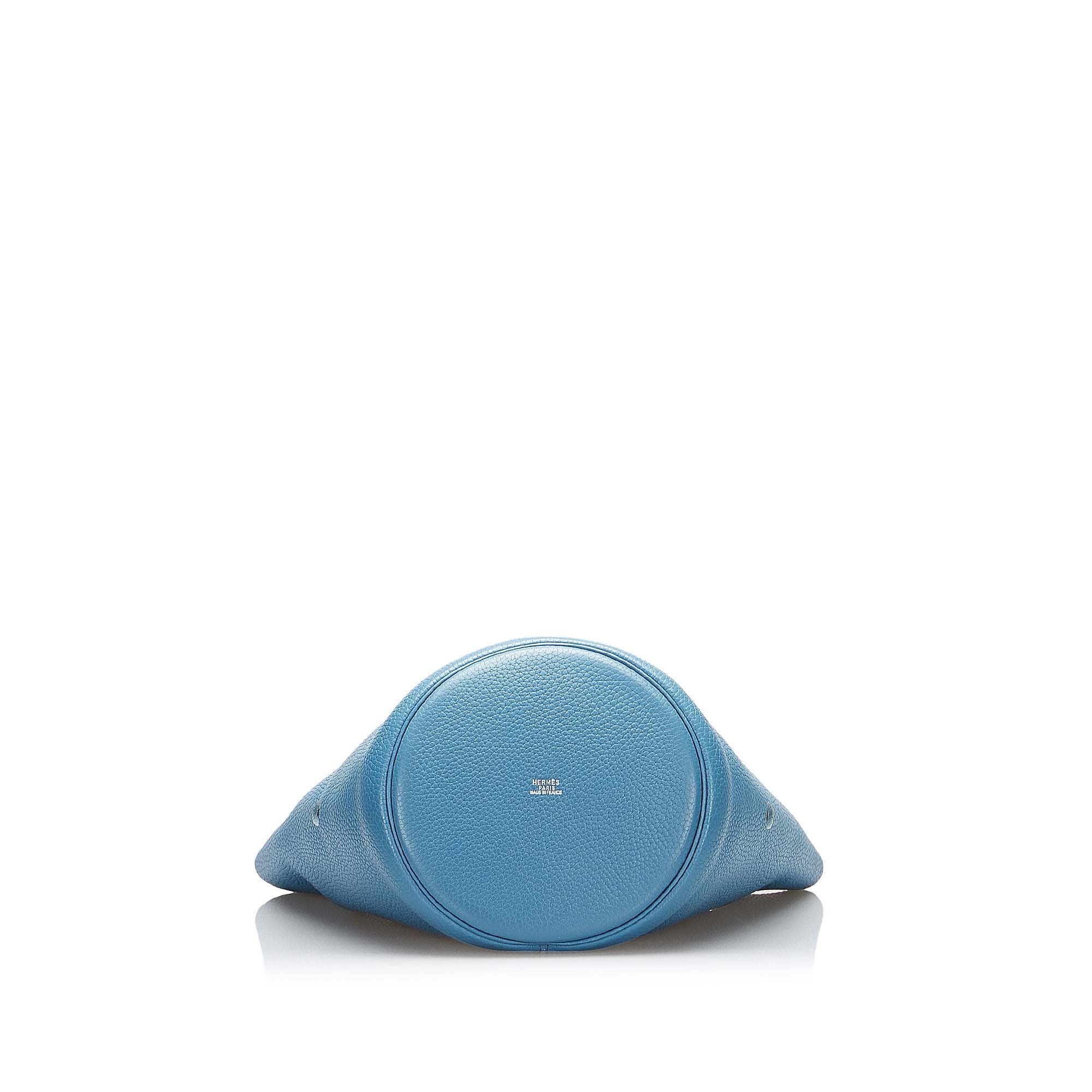 Hermes | Pre-Owned Clemence Mangeoire Bucket PM | Blue