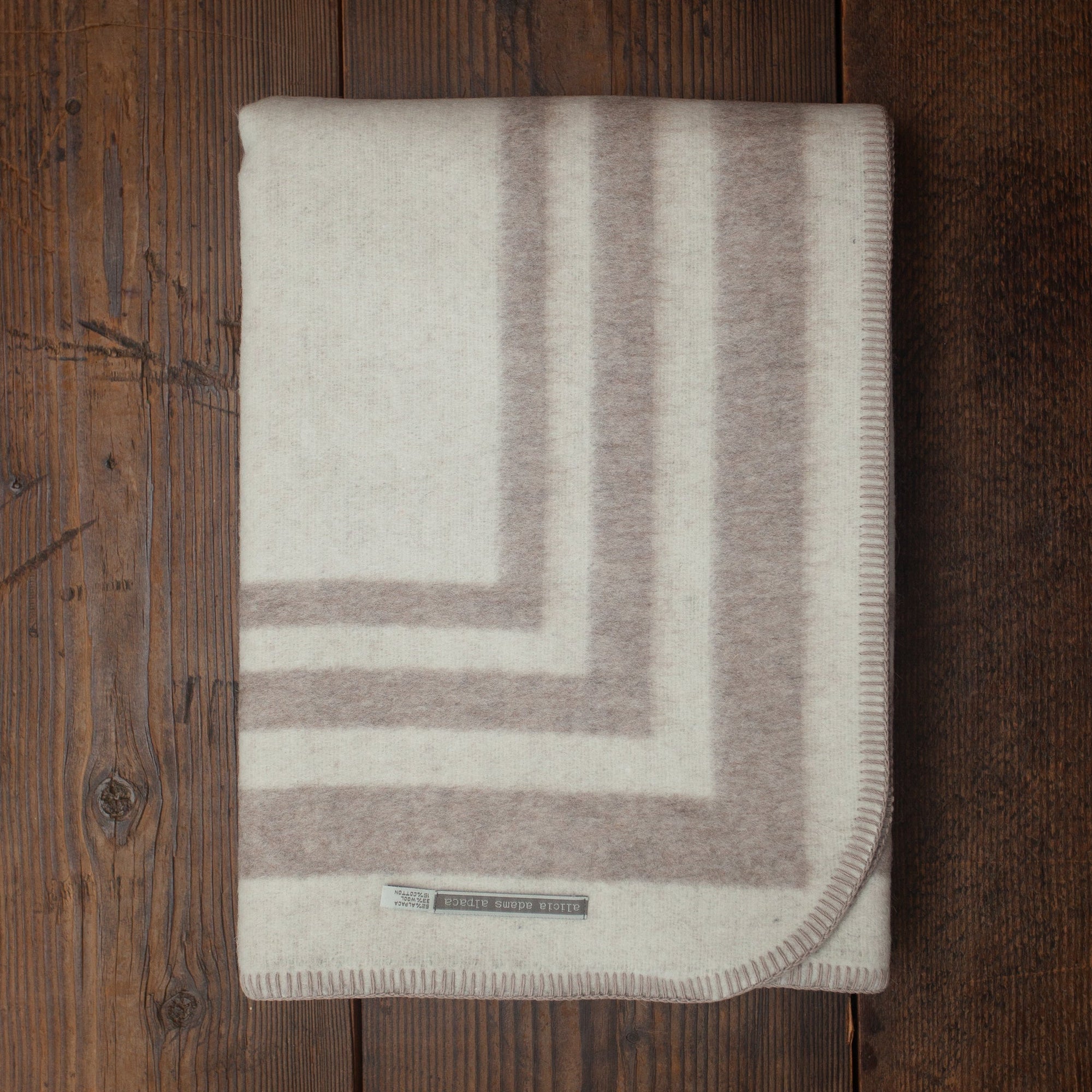Montauk Throw | Ivory / Light Taupe