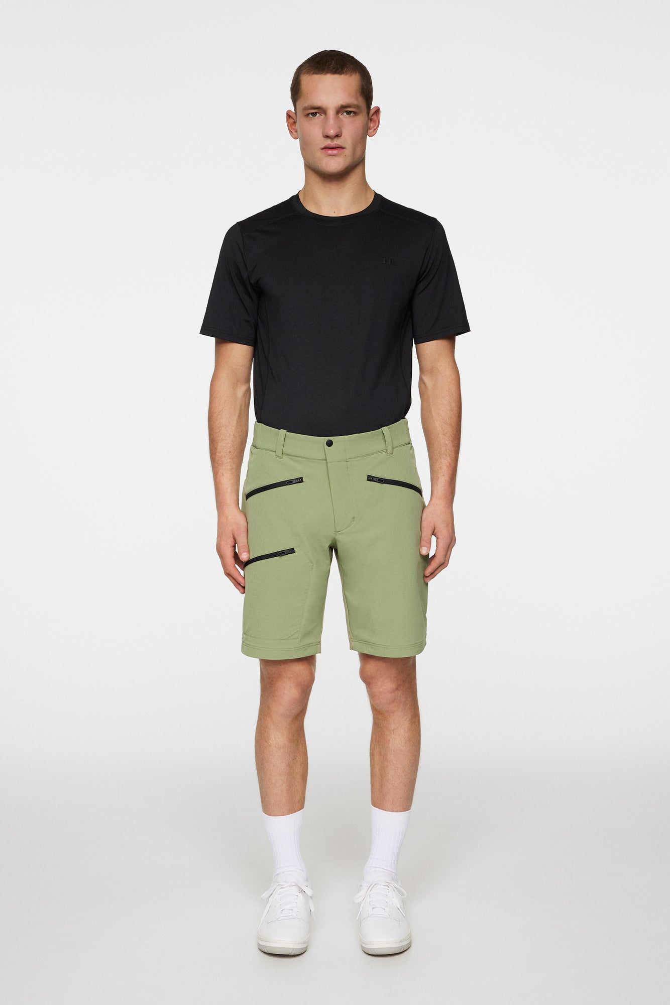 Men | Adrian Softshell Shorts | Oil Green