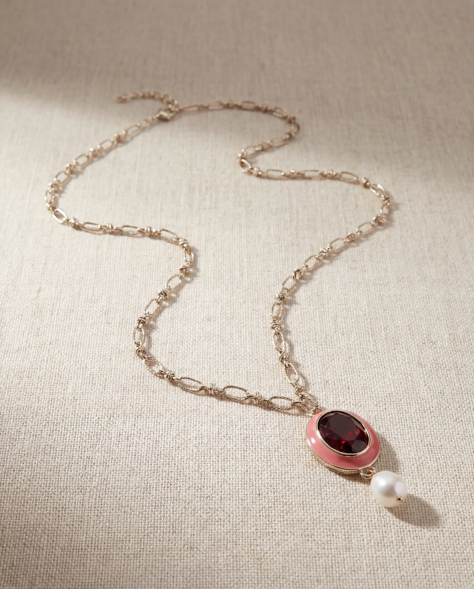 The Rocio Pendant Necklace | 18Kt Gold Plated Brass