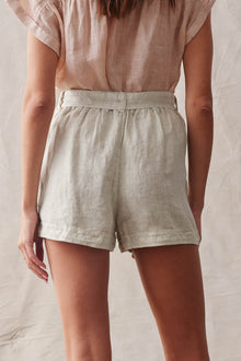 Button Front Pleated Short | Dune Green