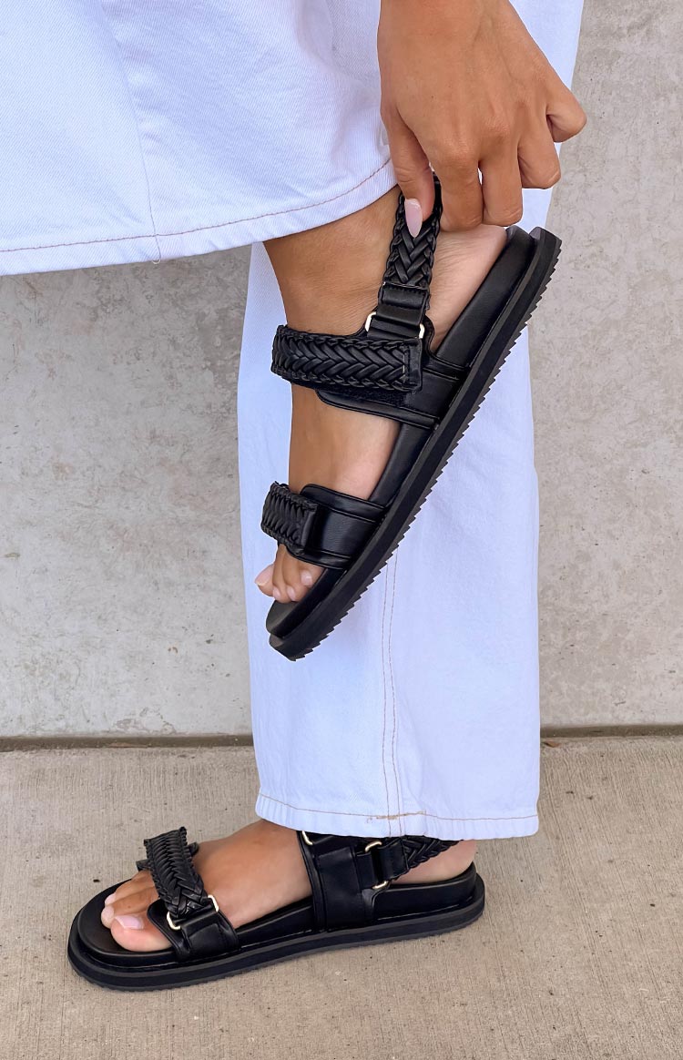 Billini Taishi Sandals | Black